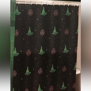Wicked Glinda And Elphaba Crown Witch Hat Fabric Shower Curtain 72”x72” NEW